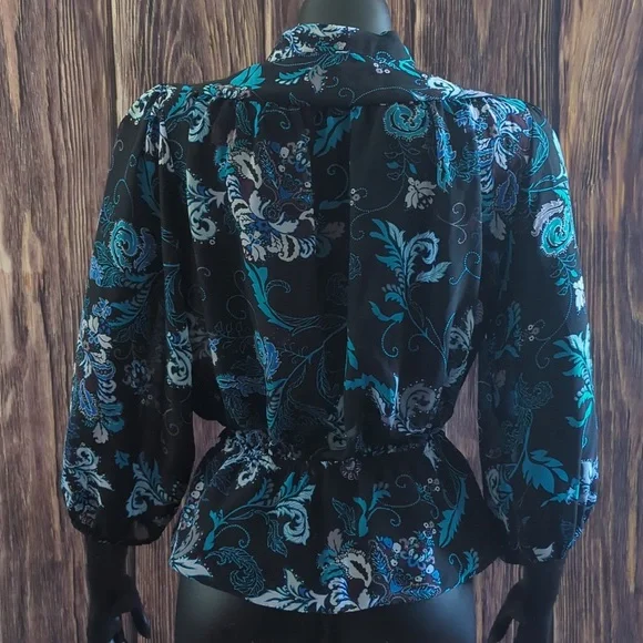 Eva Mendes New York & Company Black and Blue Floral Wrap Blouse Medium - Picture 4 of 10